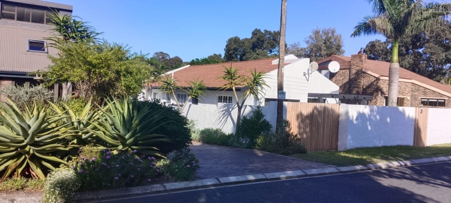 To Let 3 Bedroom Property for Rent in Voelklip Western Cape